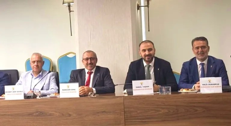 BAŞKAN GENÇ, İLÇE BAŞKANLARI TOPLANTISINDA