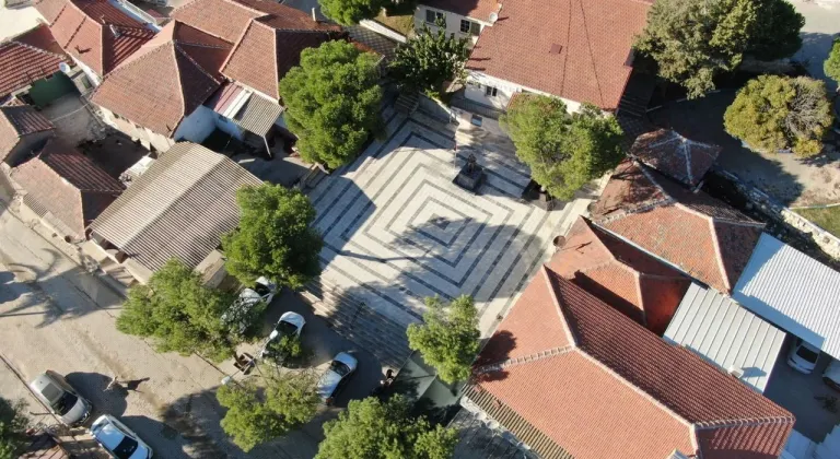 GERENKÖY MEYDANI YENİLENEREK AÇILDI