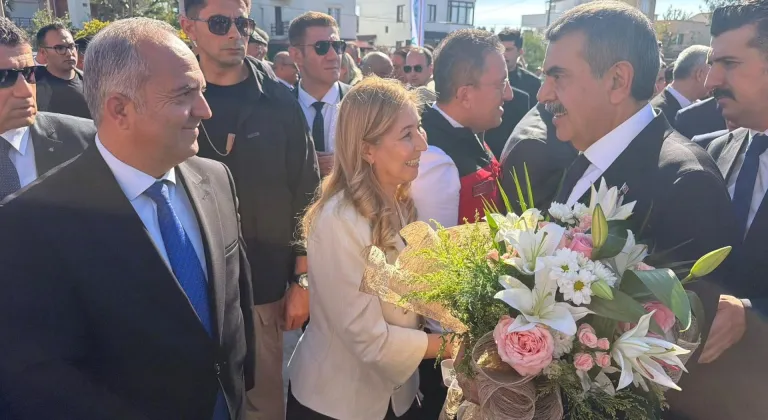 MİLLİ EĞİTİM BAKANI DİKİLİ'DE AÇILIŞ YAPTI